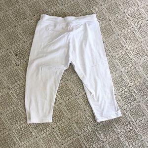 White justice leggings